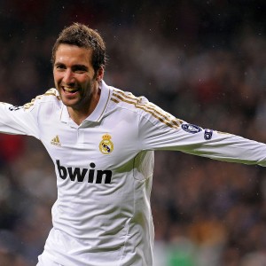 开云官网-新规引爆绿茵场，当逆转成为必修课，美国队的争议为何永无休止？新规下的逆转戏码，为何美国队总陷争议漩涡？